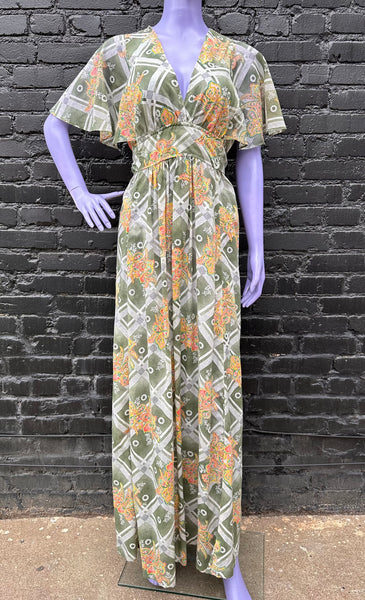 ‘70s maxi with incredible sleeves
