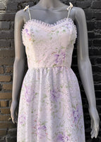 Elegant ‘70s Floral Gown